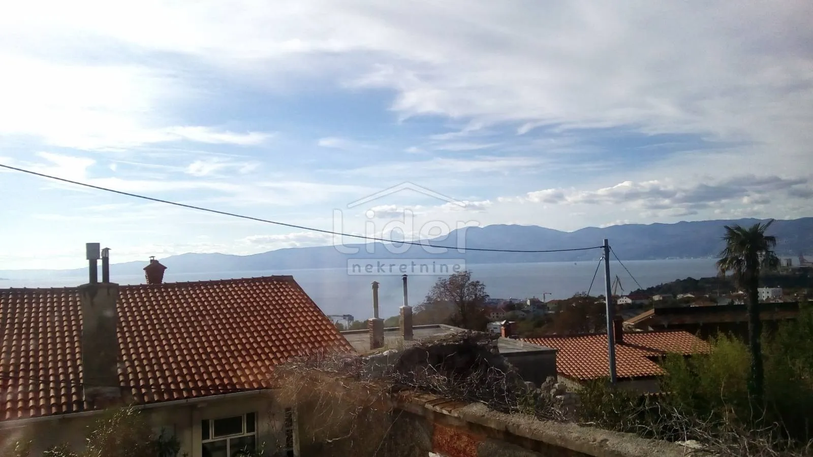 dvoetažni stan sa pogledom na more - slika 20