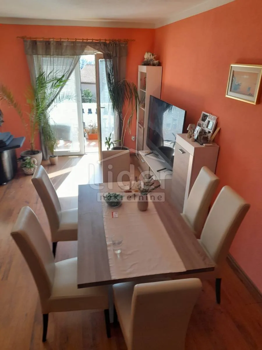 dvoetažni stan 103.5 m2, jušići - slika 18
