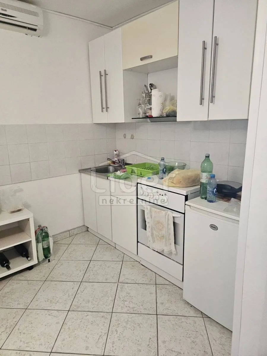 pag- kuća s okućnicom i pogledom na more - slika 21