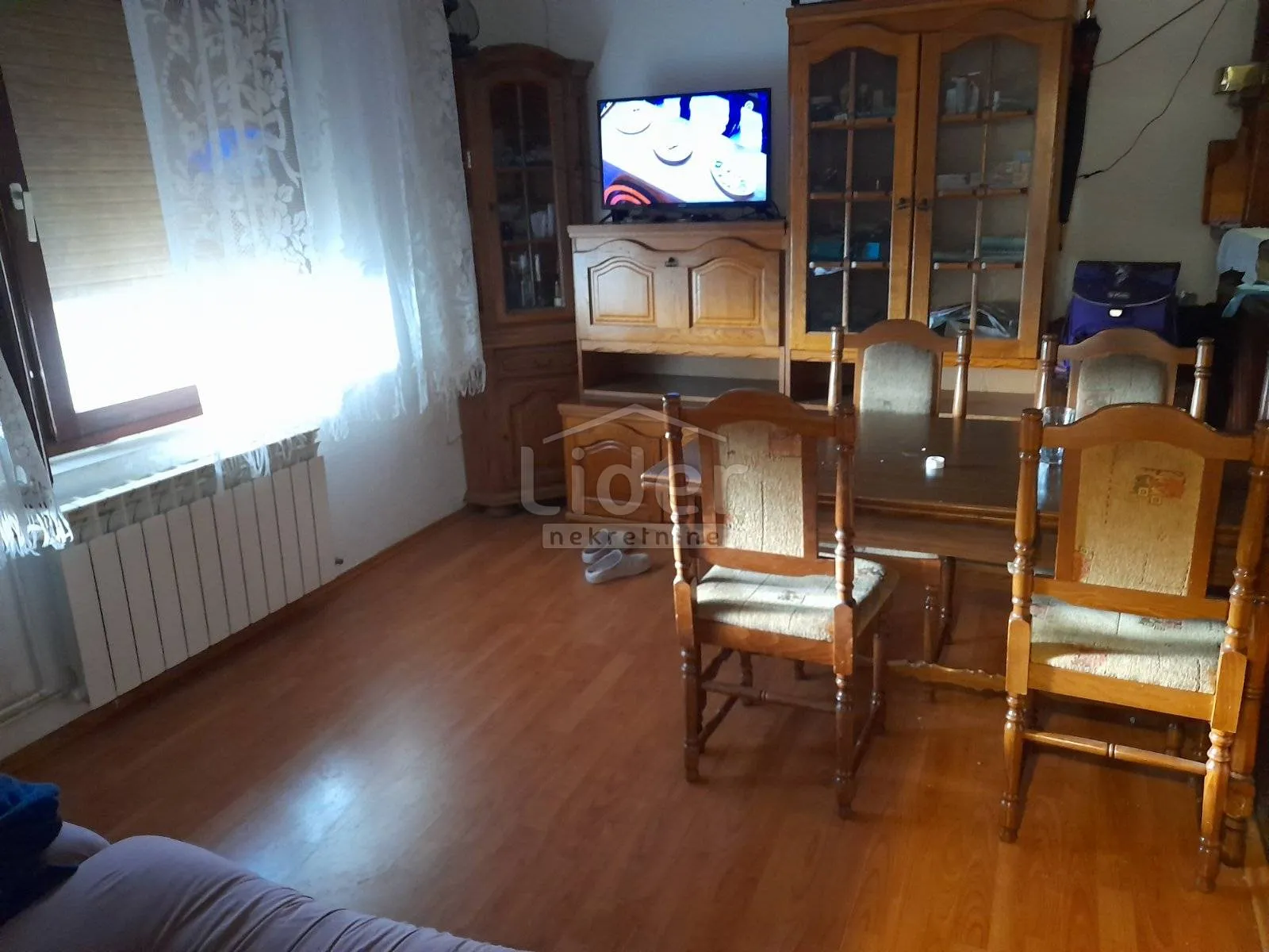 kuća sa velikom okućnicom 1.800m2 - slika 9