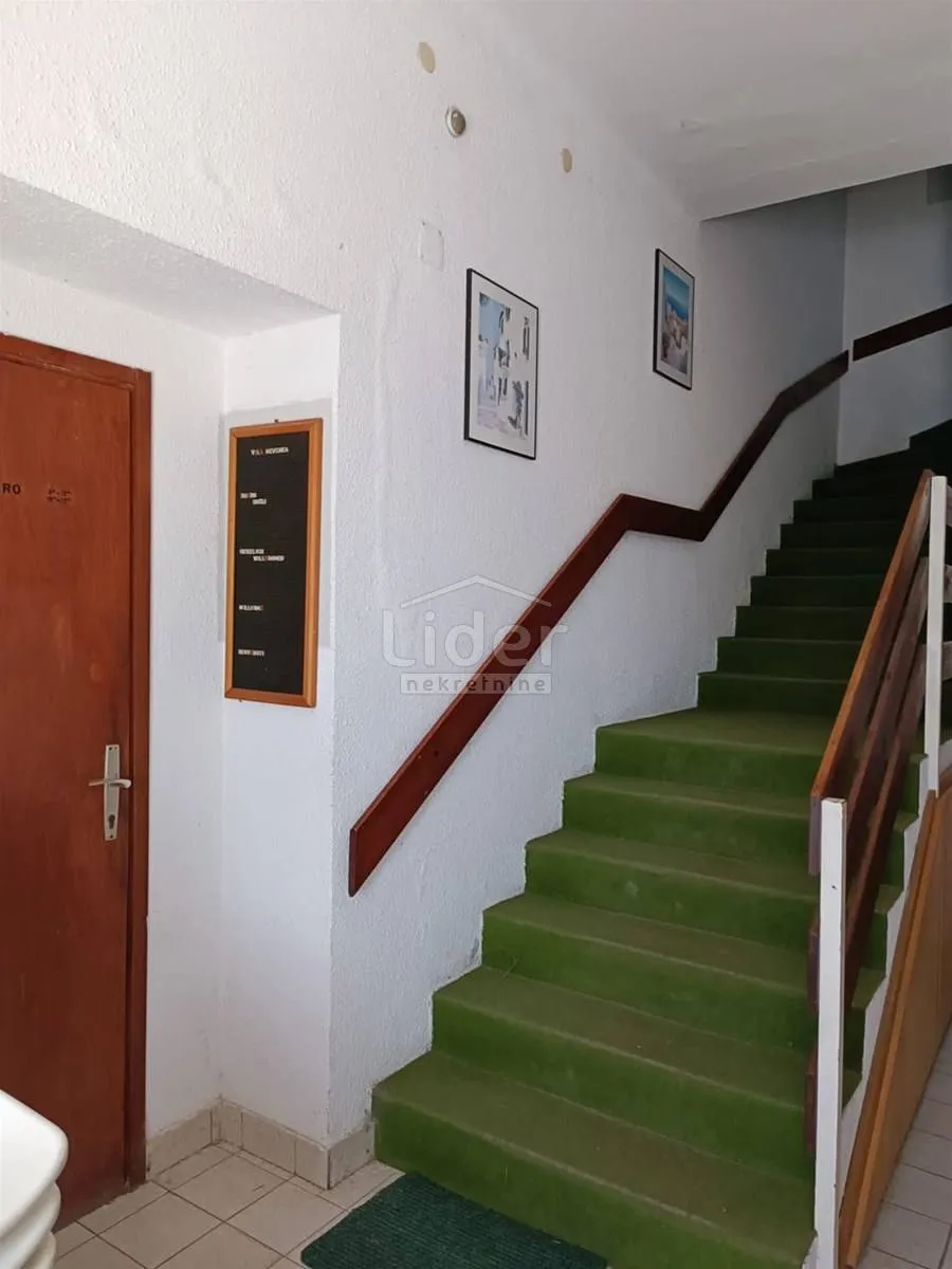vila, novi vinodolski, 450 m2 - slika 13