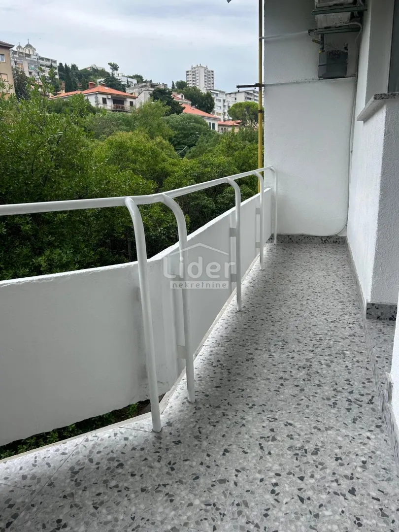 rijeka komforan, moderan stan s pogledom na more - slika 23