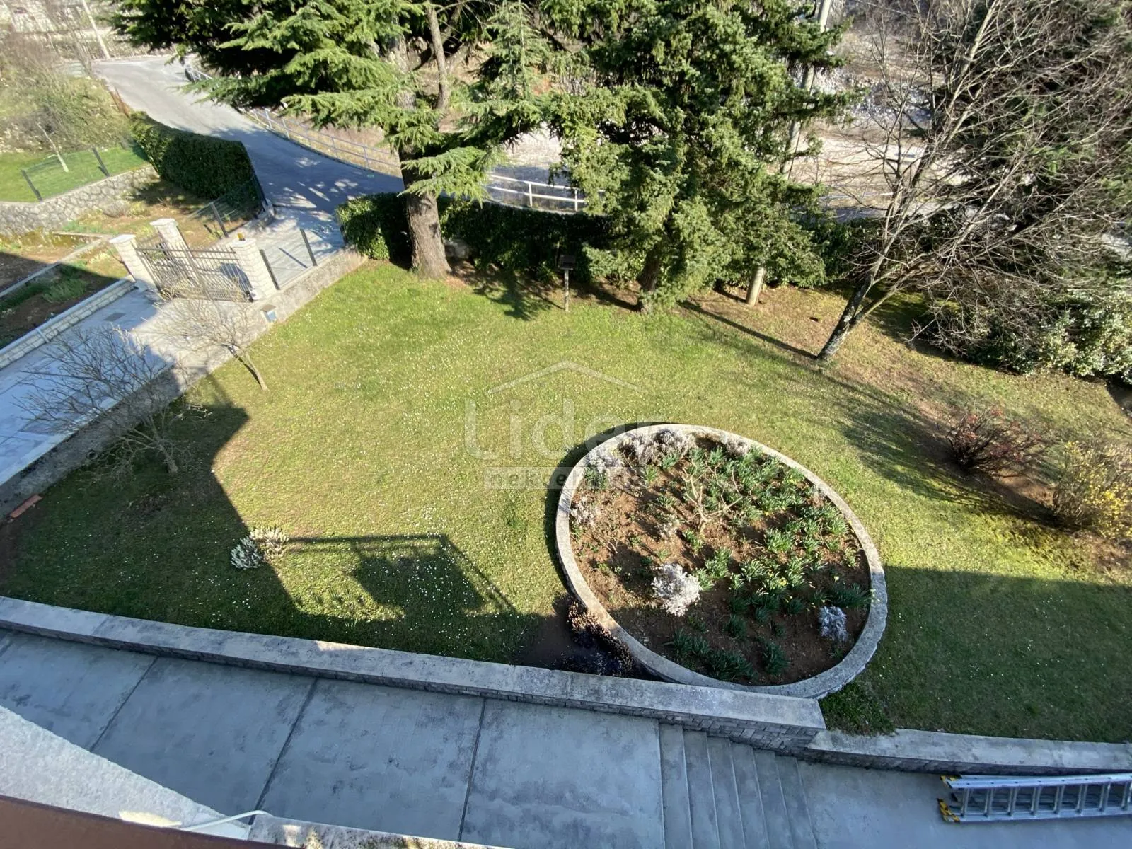 saršoni, poslovno-stambeni objekt sa 5.045m2 okućnice - slika 6