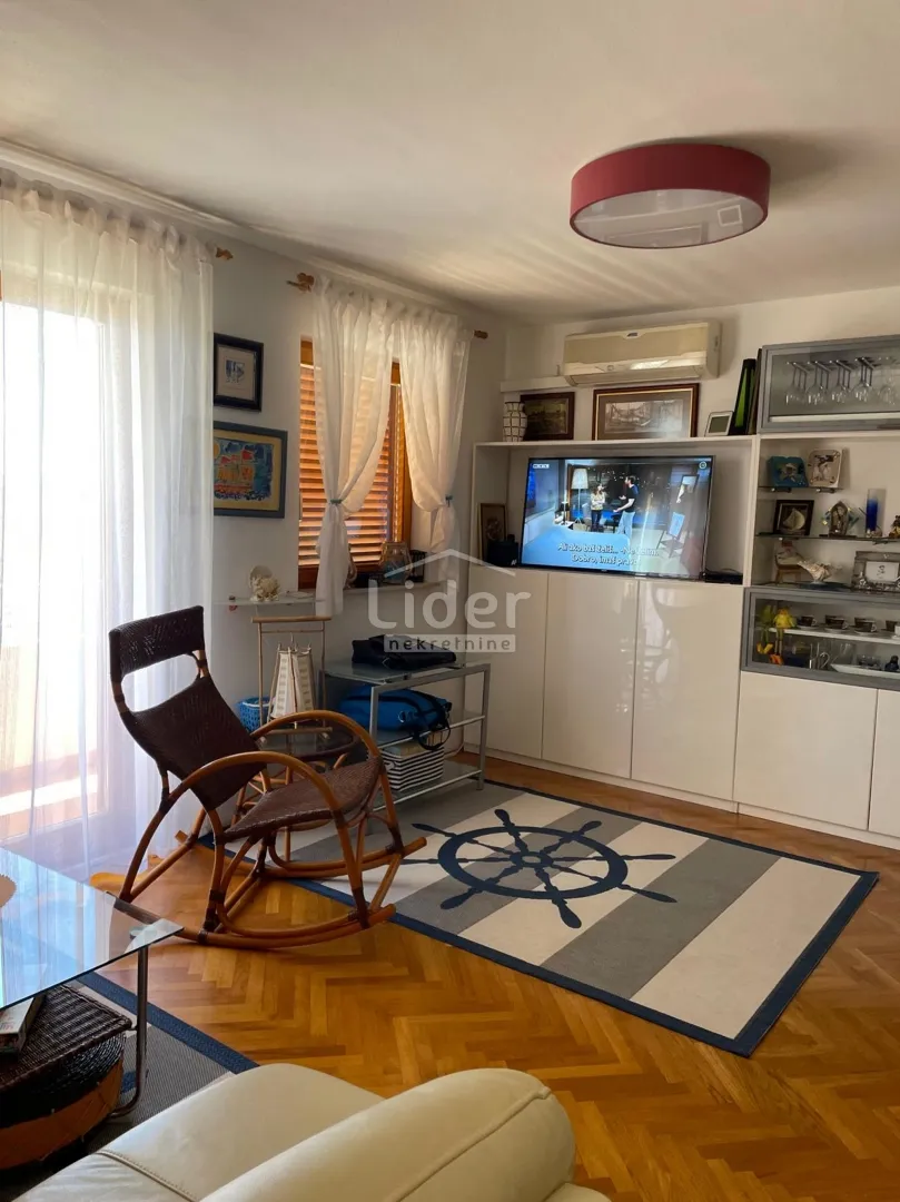 crikvenica- 2s+db ,2 parkirna mjesta ,garaža - slika 4