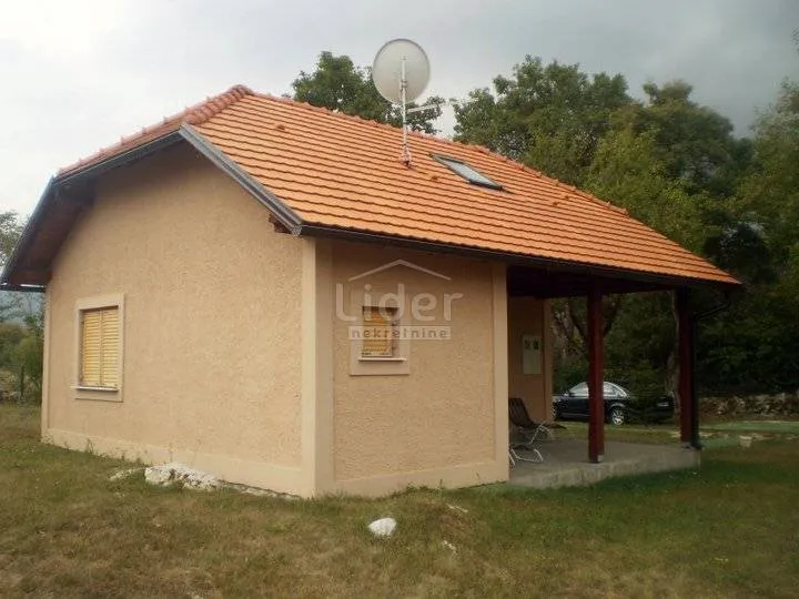 sinac, otočac, gacka, kuća vikendica s vinogradom - slika 10