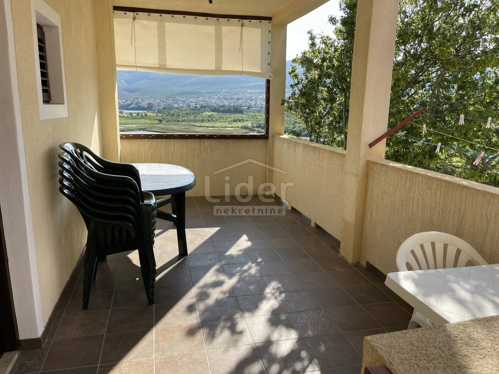 donji karin, kuću sa 5 apartmana prodajemo - slika 19