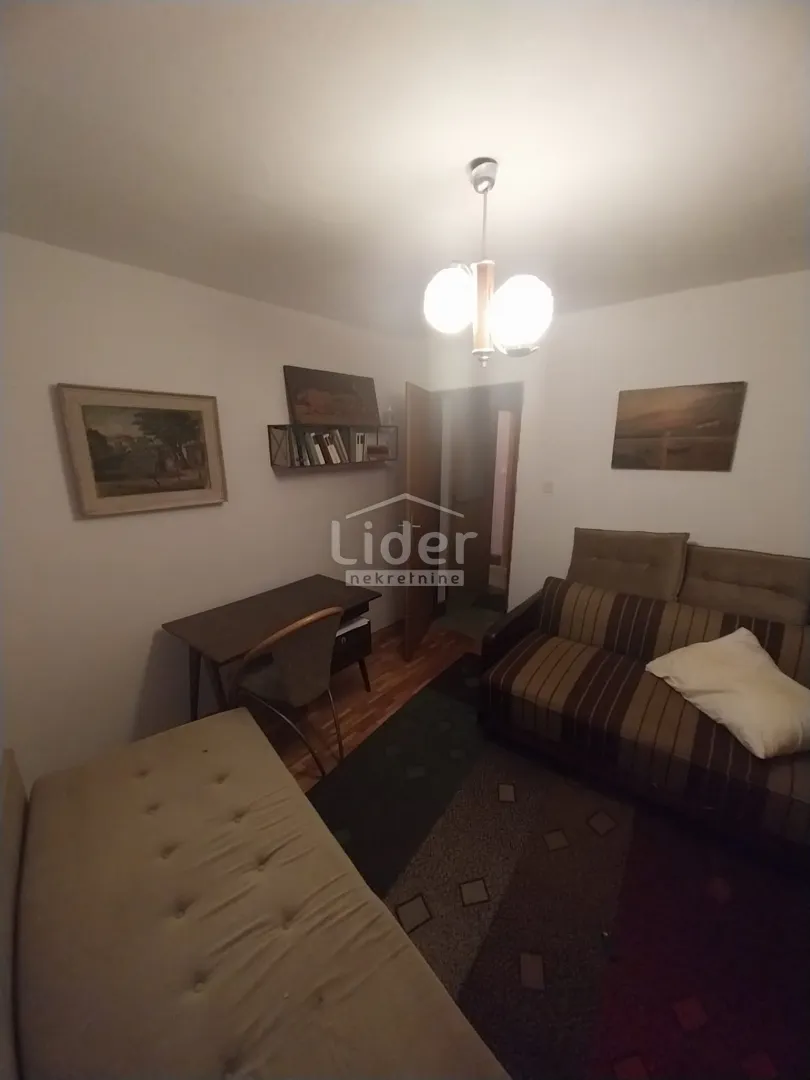 pag, centar, kuća 212 m2, 250.000 € - slika 7