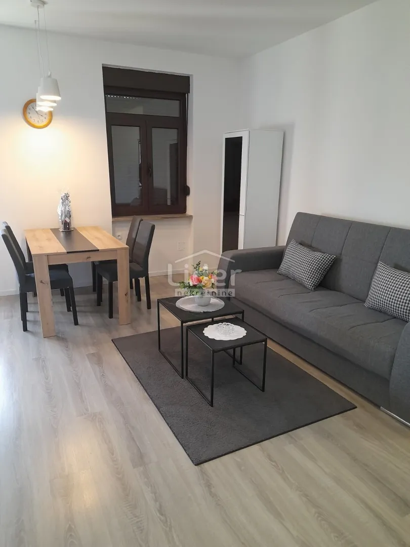 kastav - dva apartmana - slika 4