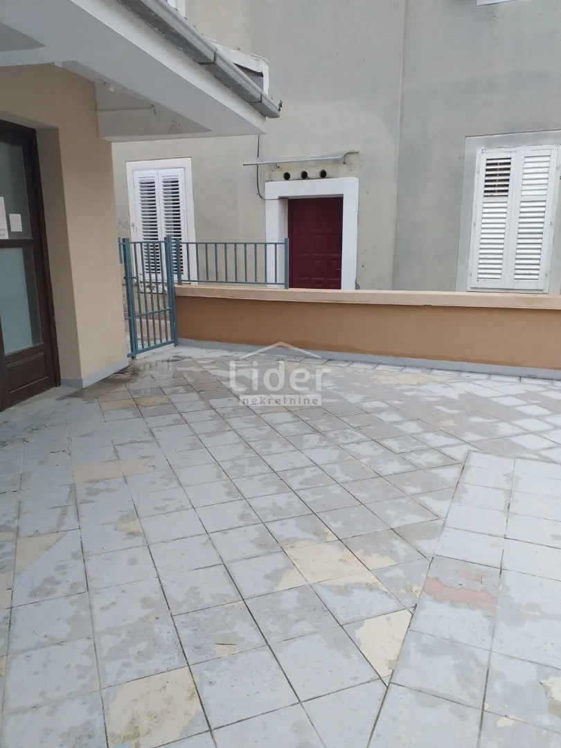 mali lošinj-apartman u centru - slika 3