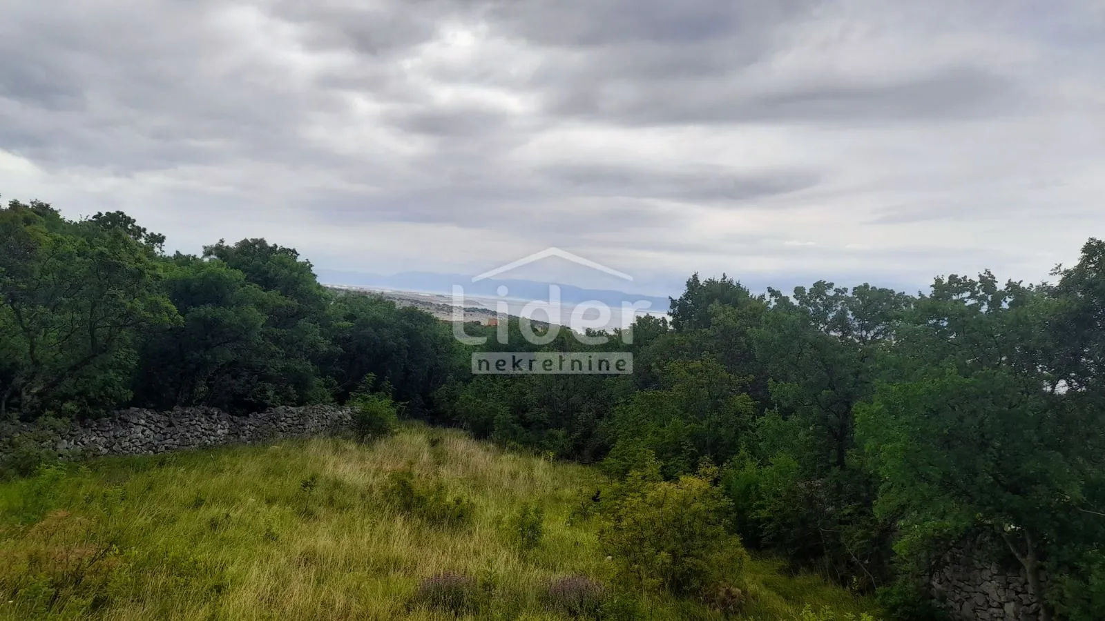 kraljevica-građevinsko zemljište ,pogled more,građevinska dozvola - slika 2