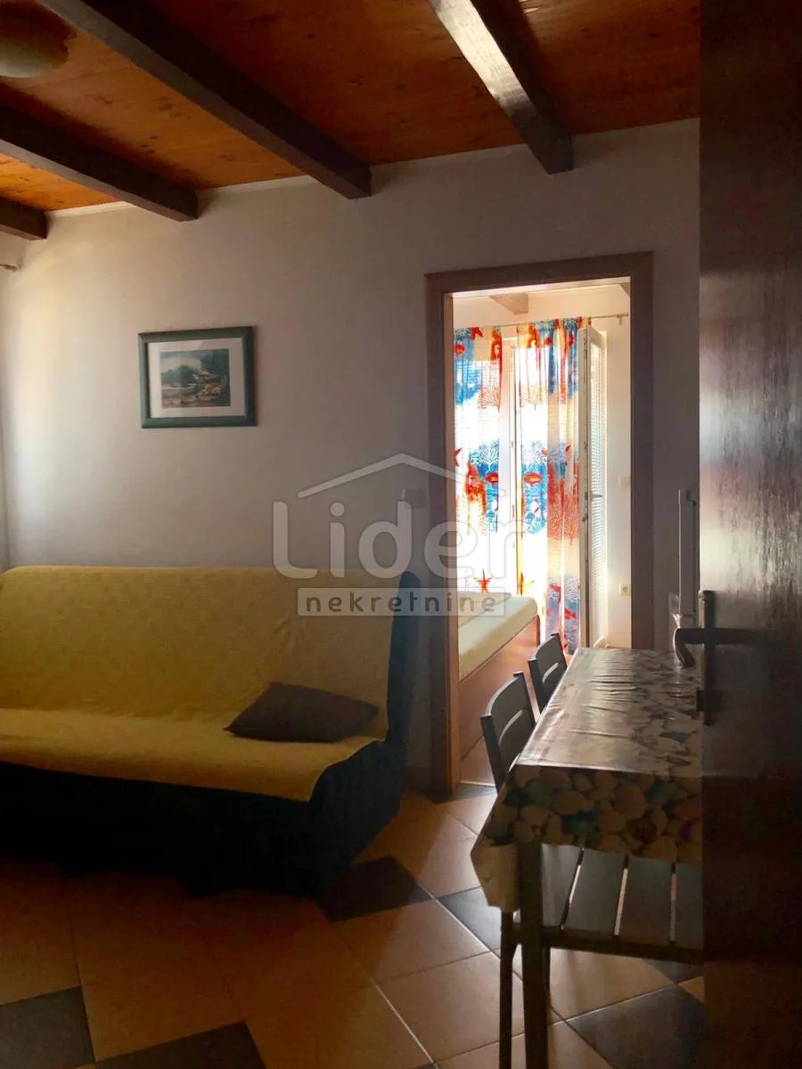 lopar, san marino, apartmanska kuća s restoranom - slika 15