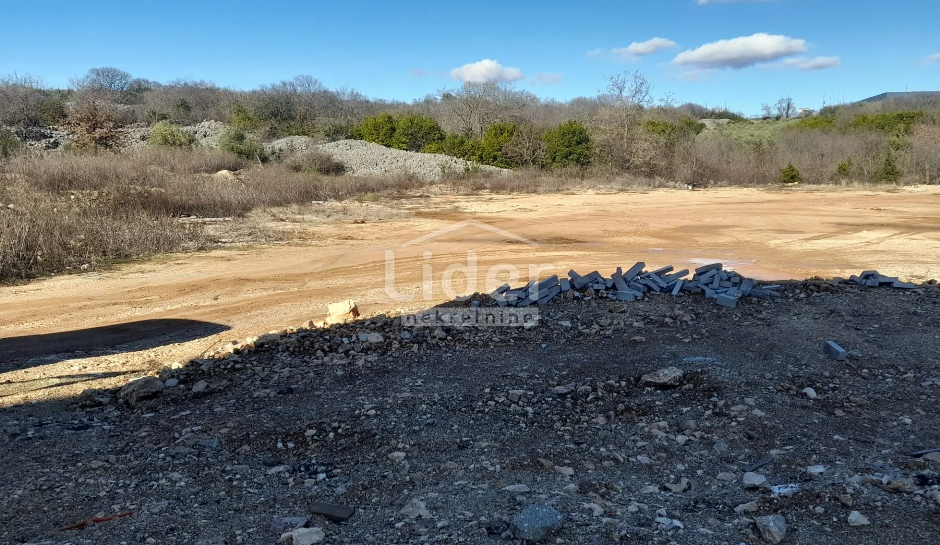 otok krk,grad krk-građevinsko zemljište 3256 m2 - slika 2