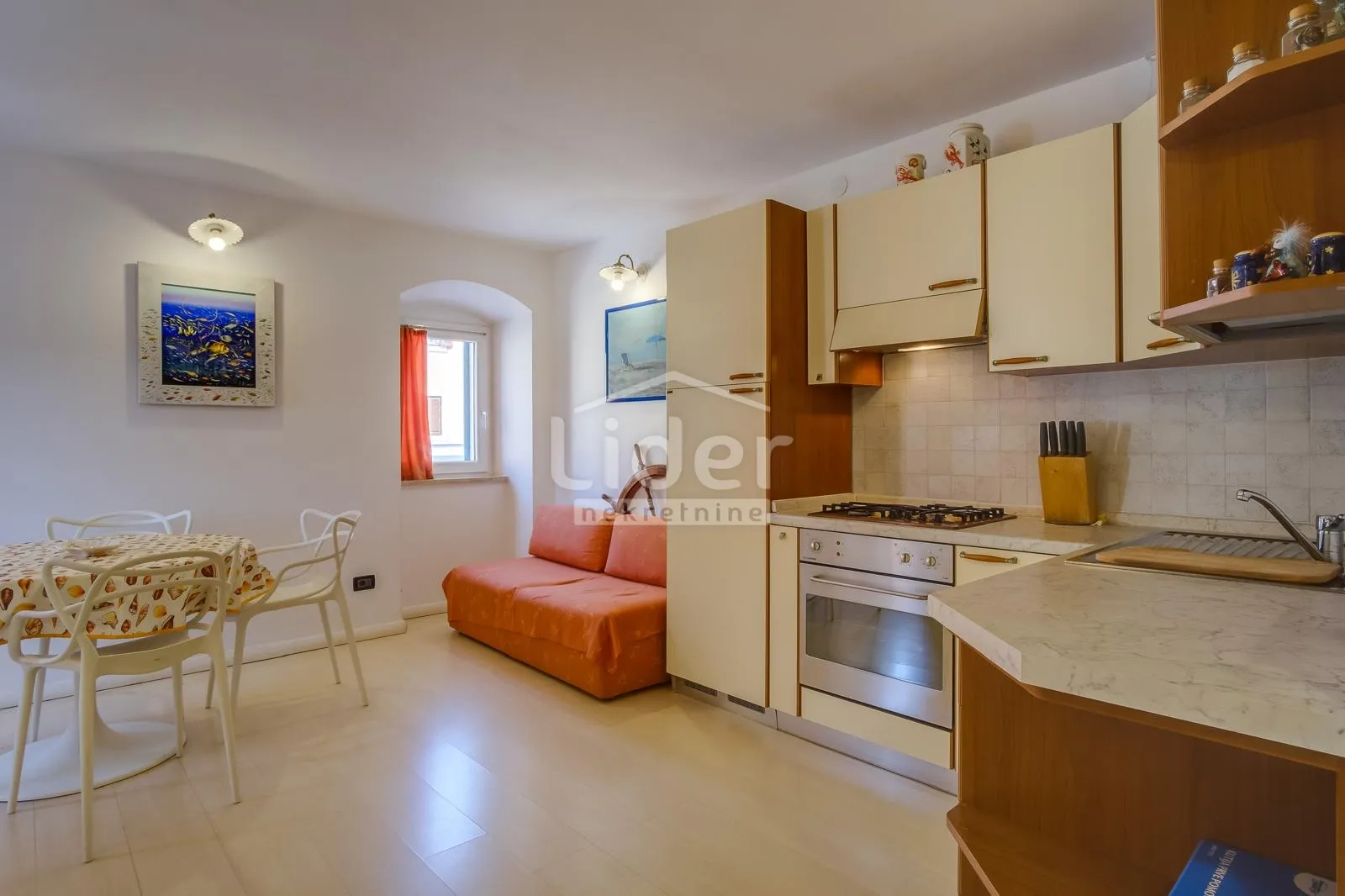stan s pogledom na more i luku – veli lošinj - slika 3