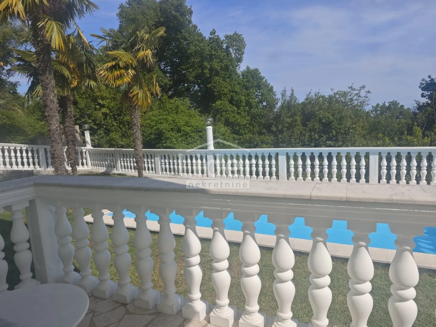 opatija- vila s predivnim pogledom i bazenom - slika 13