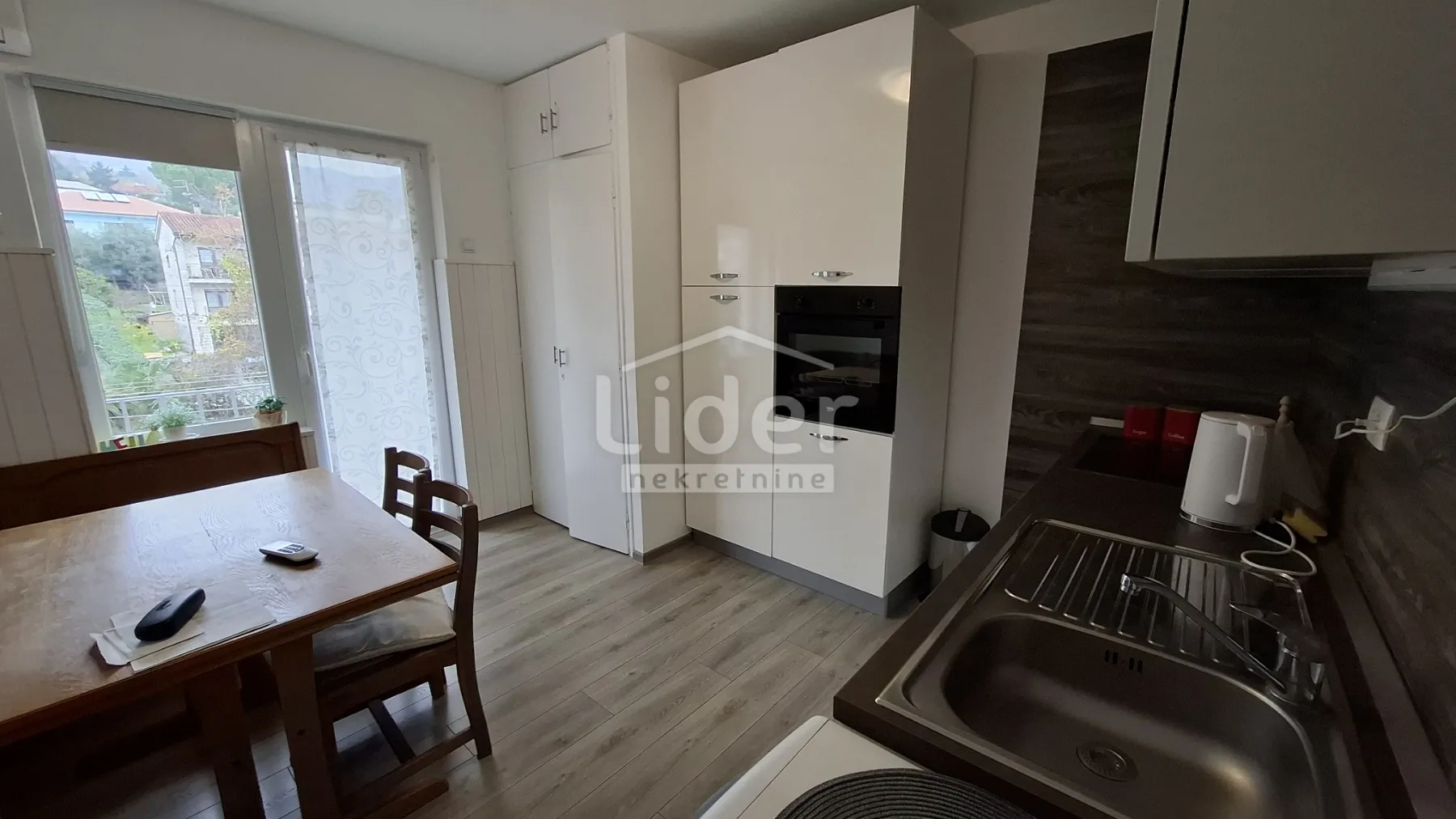 lovran-stan,garaža,100m od mora - slika 5