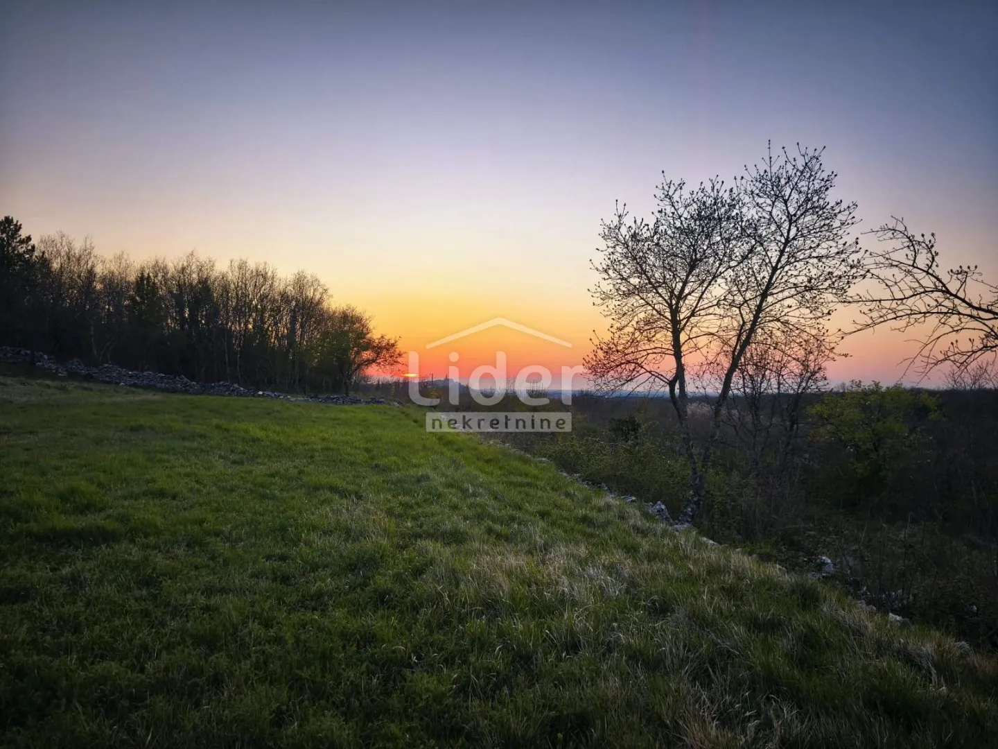 buje zemljište sa prekrasnim pogledom na more! - slika 2