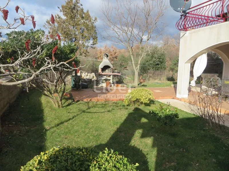 kuća krk, pinezići, 406m2 - slika 2