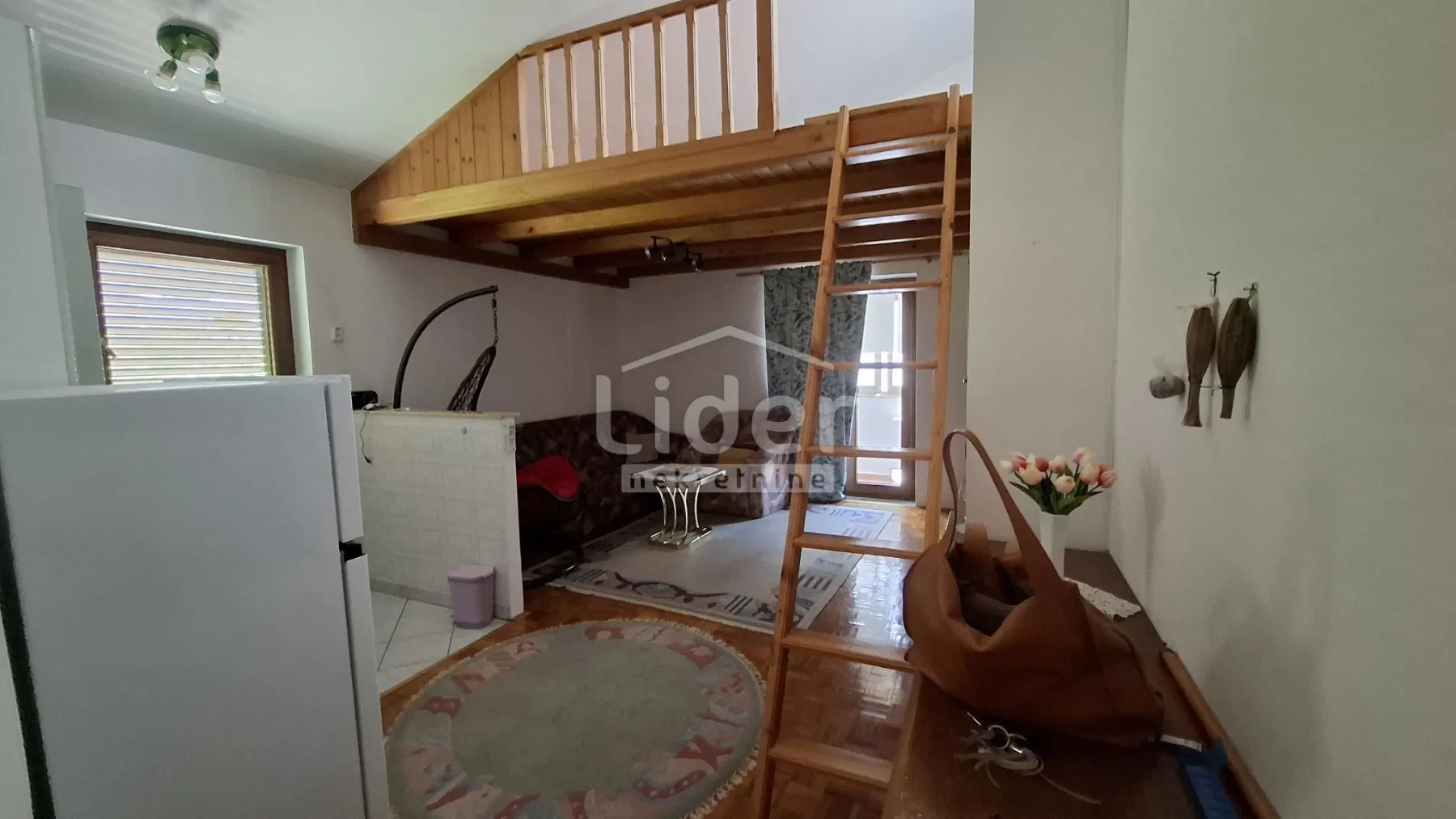 crikvenica apartman s galerijom - slika 2