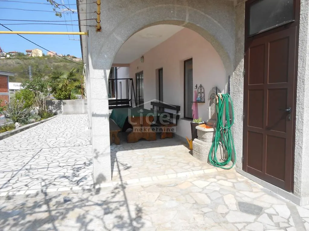 kuća škurinje, 250m2 - slika 5