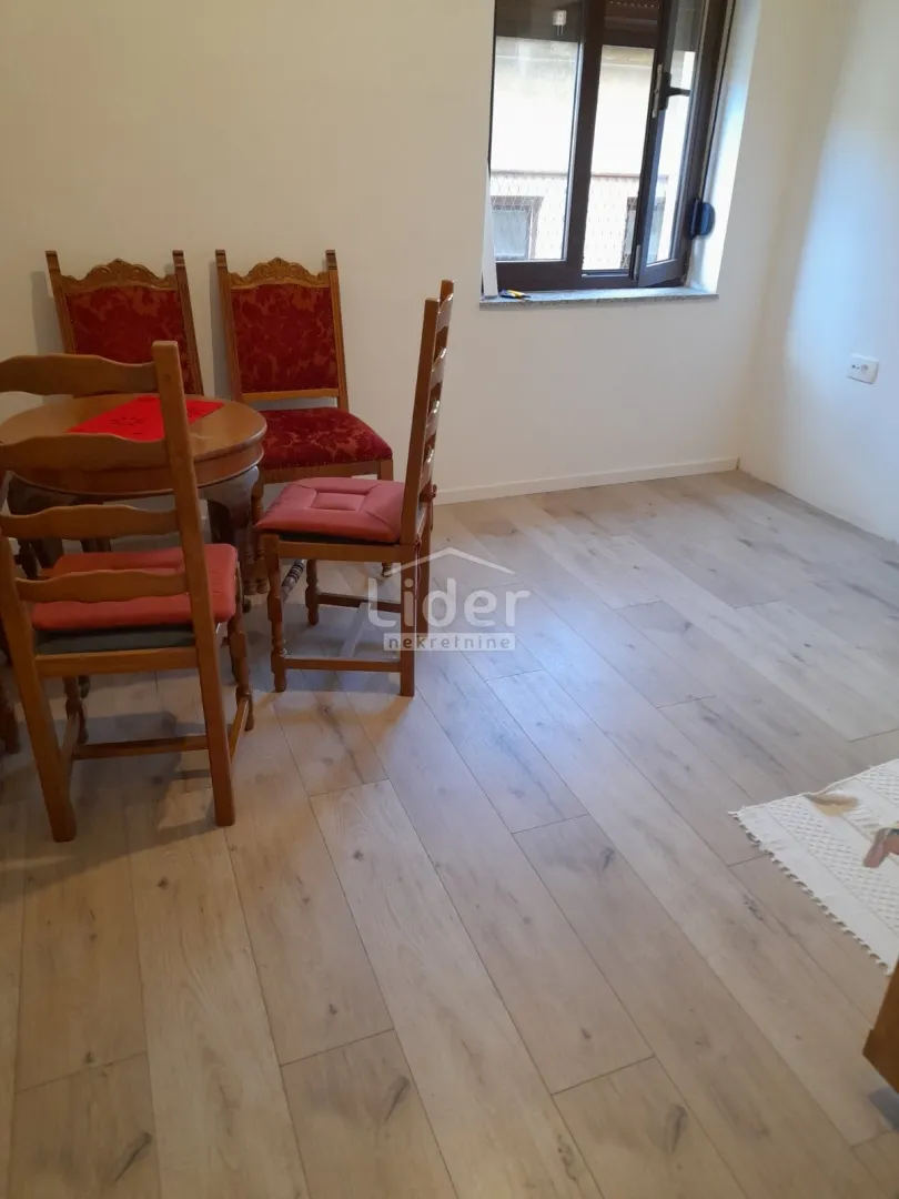 kastav - dva apartmana - slika 15