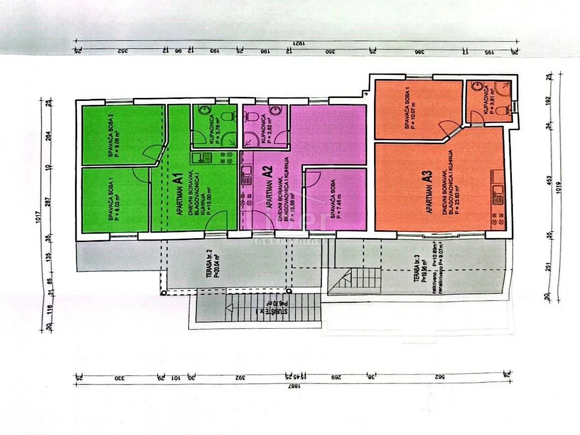 kuća sa 6 apartmana prvi red do mora - slika 32