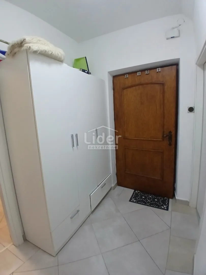 pehlin, 30m2, 1s + db stan za najam - slika 14