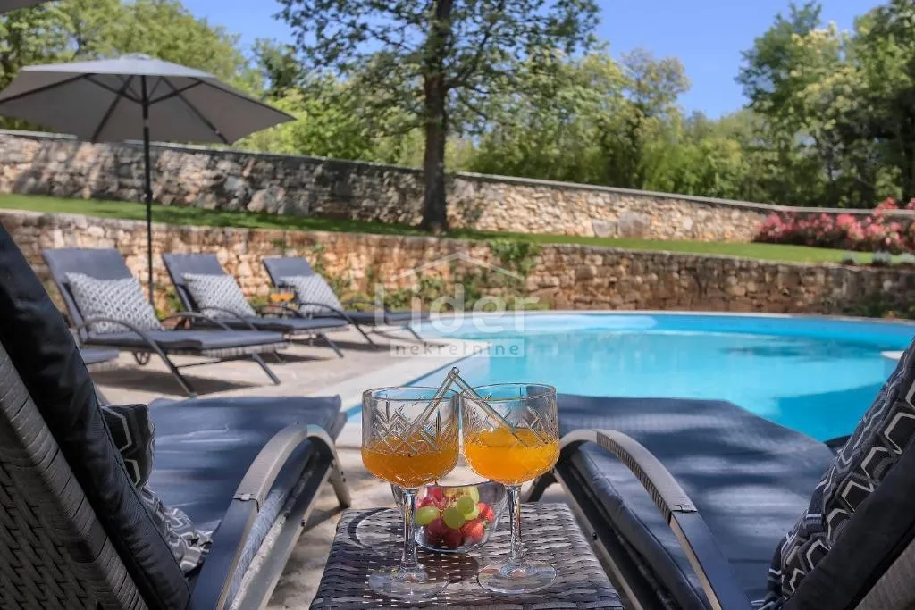istra, čarobna villa, bazen, - slika 16