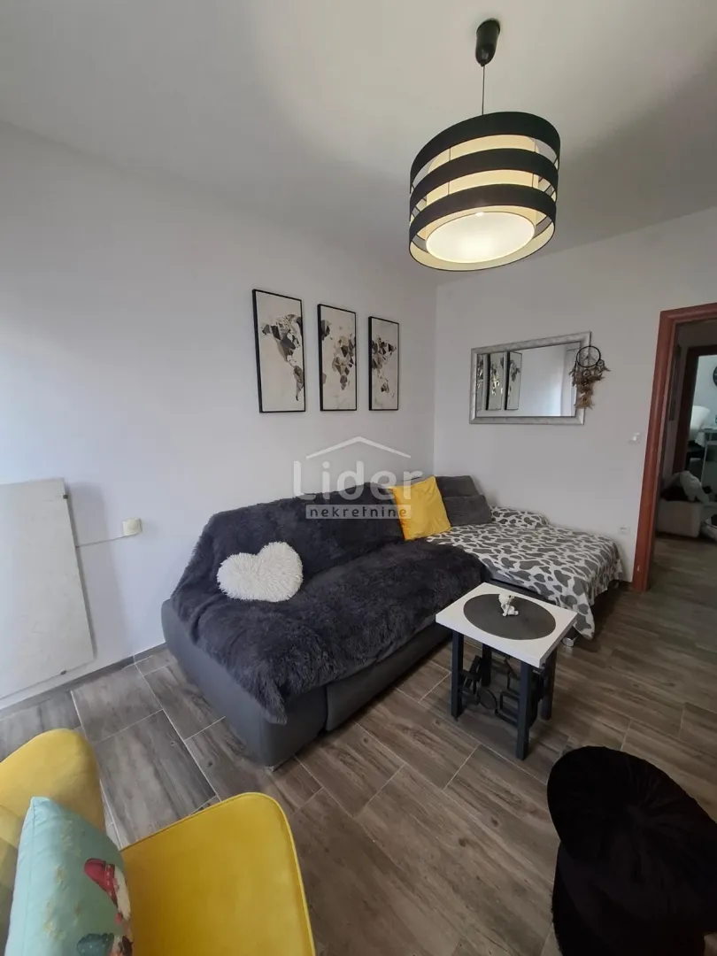 viškovo namješteni stan u prizemlju stambene zgrade - slika 2