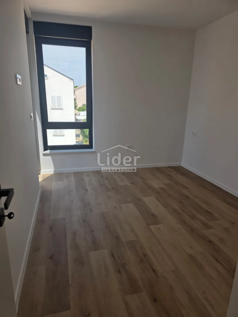 novalja, novogradnja, 2s+db, okućnica, 3.300 €/m2 - slika 11