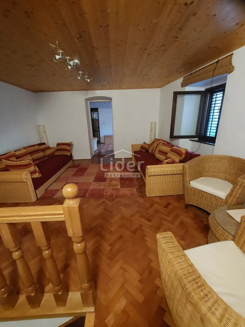 omišalj-kuća na 3 etaže - slika 8