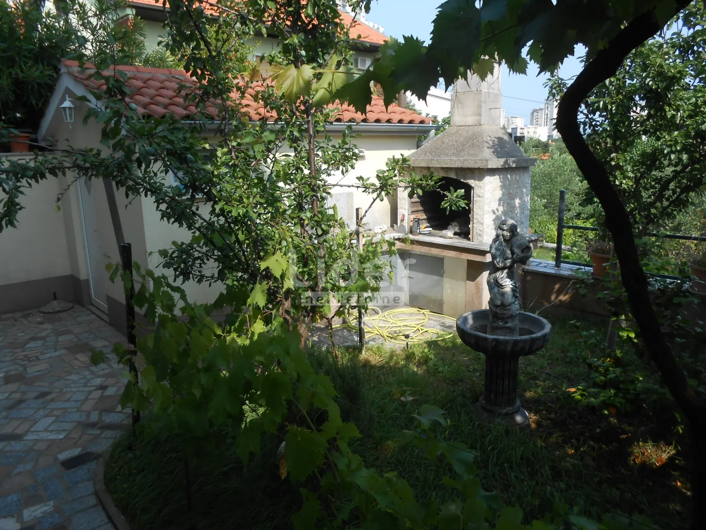 turnić stan s velikom terasom i pogledom na more - slika 3