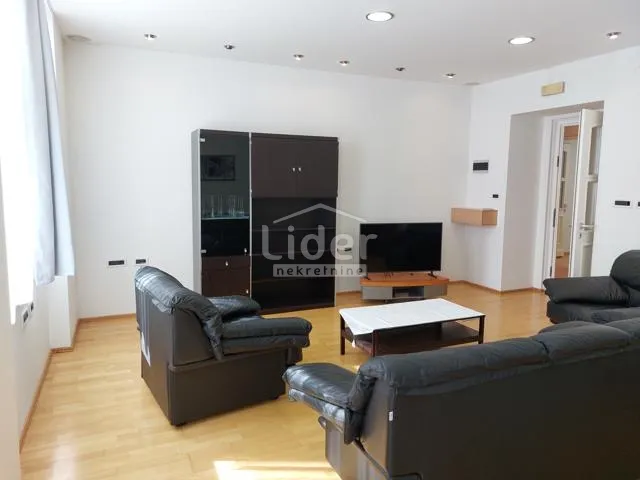 belveder-150m2,2s+db,3 balkona s pogledom na grad i more - slika 5