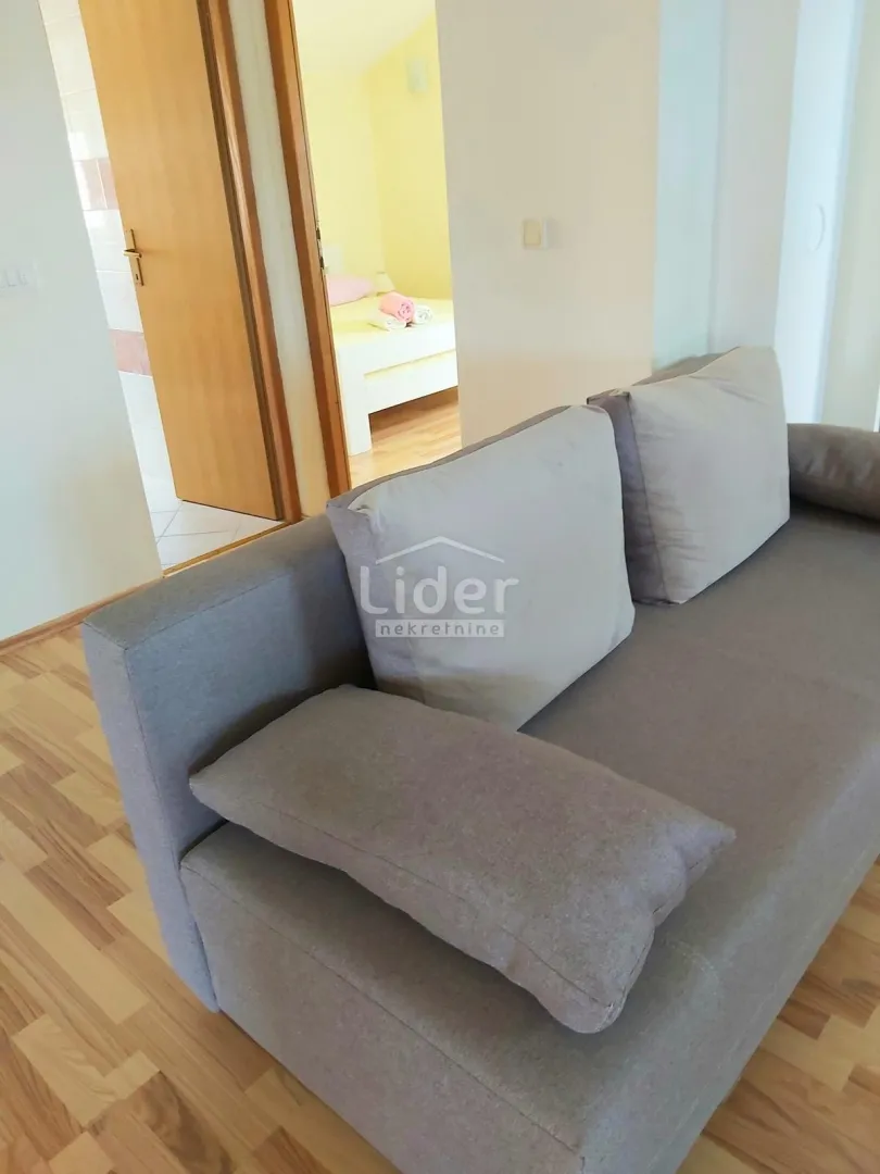 mali lošinj-samostojeća kuća s 4 apartmana - slika 14