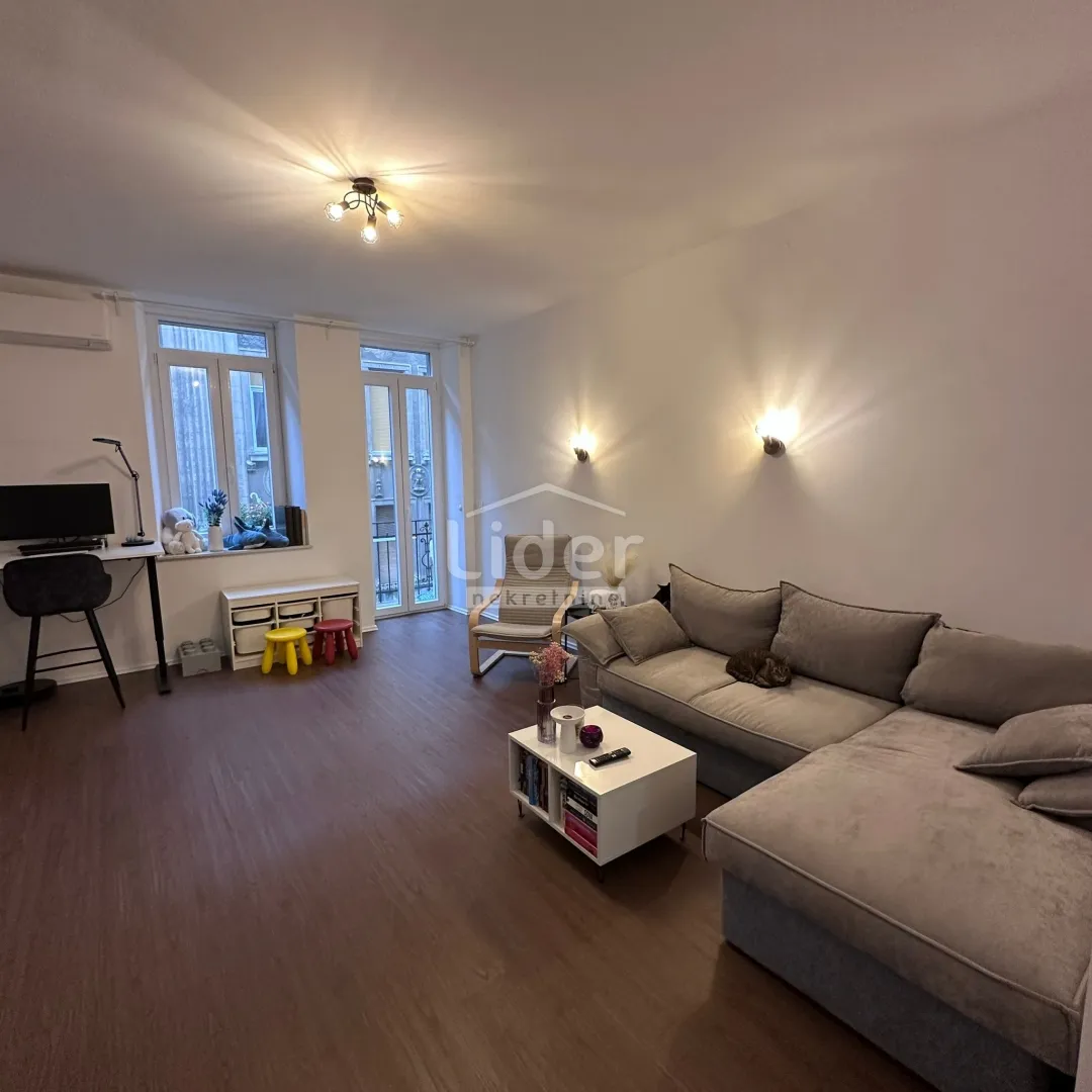 centar, prekrasan stan od 65m2, 2-balkona, 2.kat - slika 9