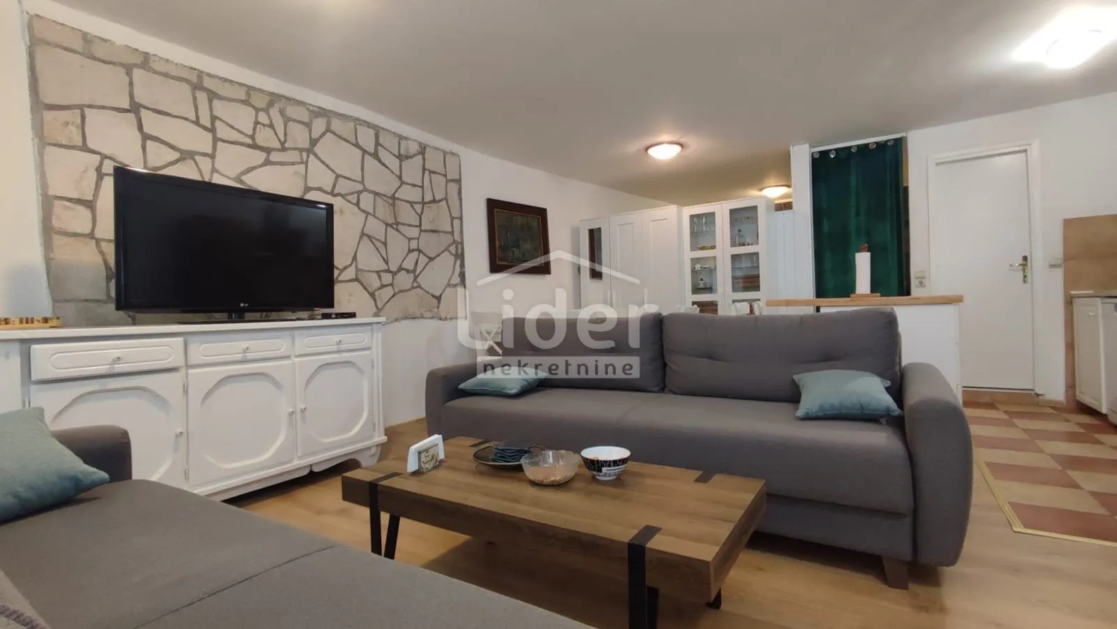vila: crikvenica u centru, 360.00 m2 - slika 3