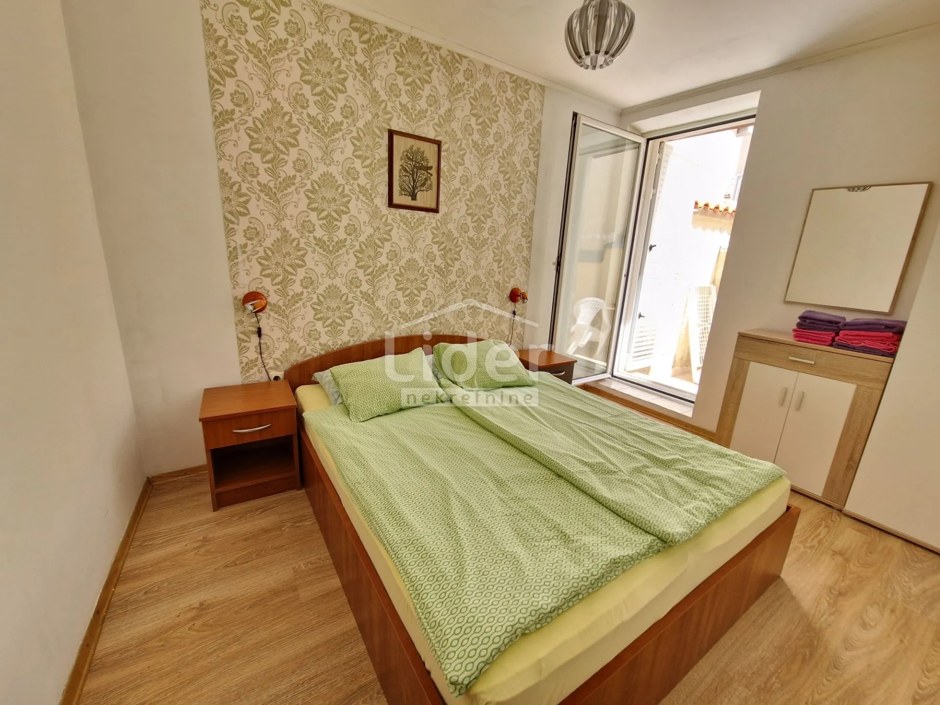 stan 55 m2, starogradska jezgra - slika 6