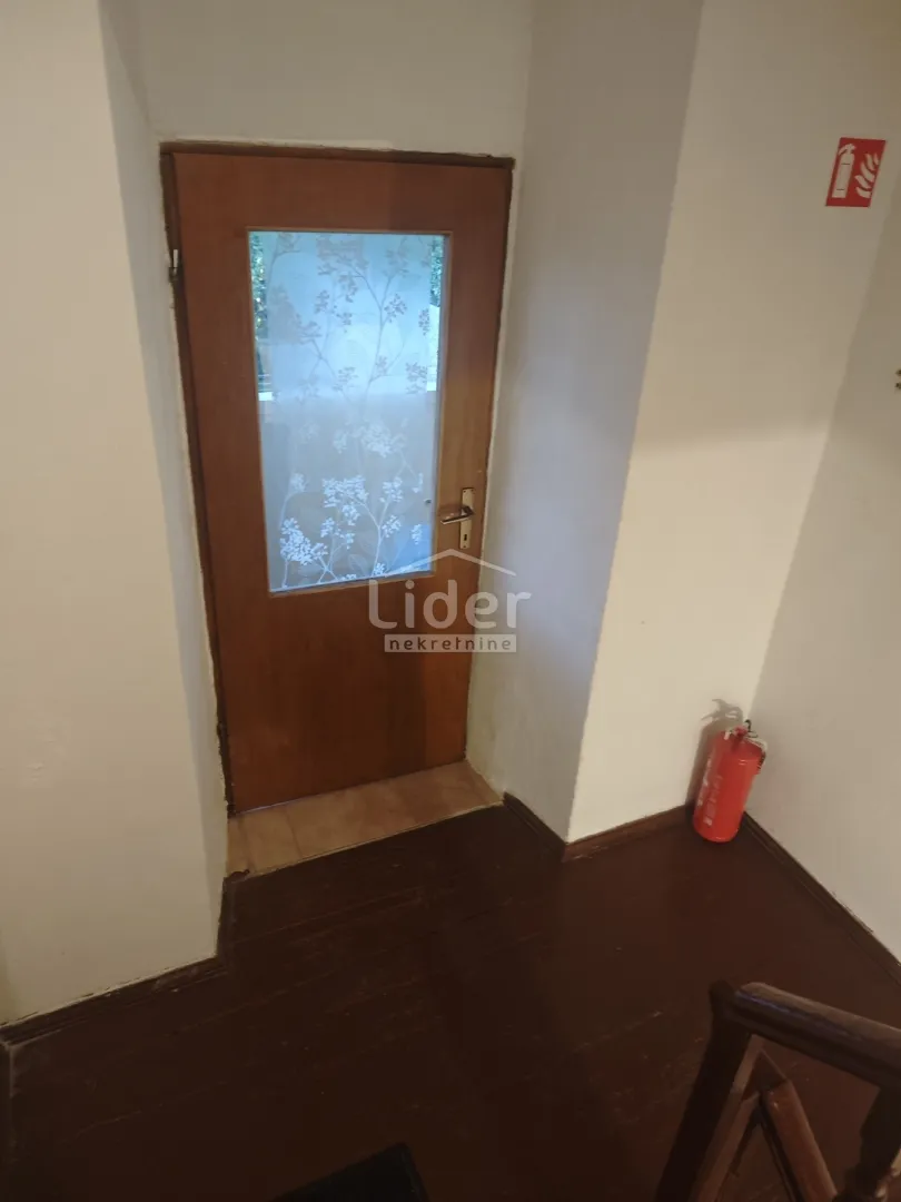 mali lošinj stan prvi red do mora - slika 11