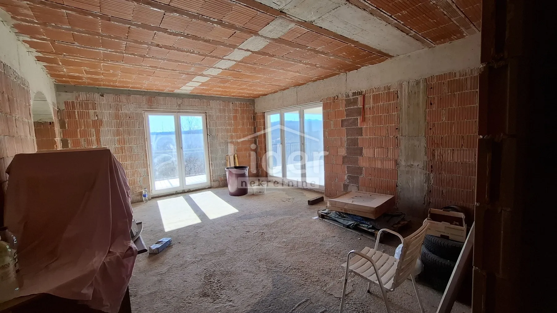 Kastav-Poslovni Prostor 160m2