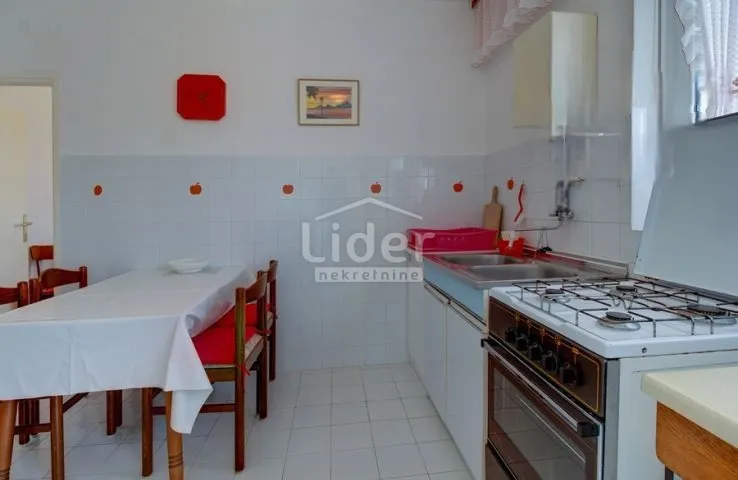 mali lošinj-kuća s pogledom na more i grad - slika 20