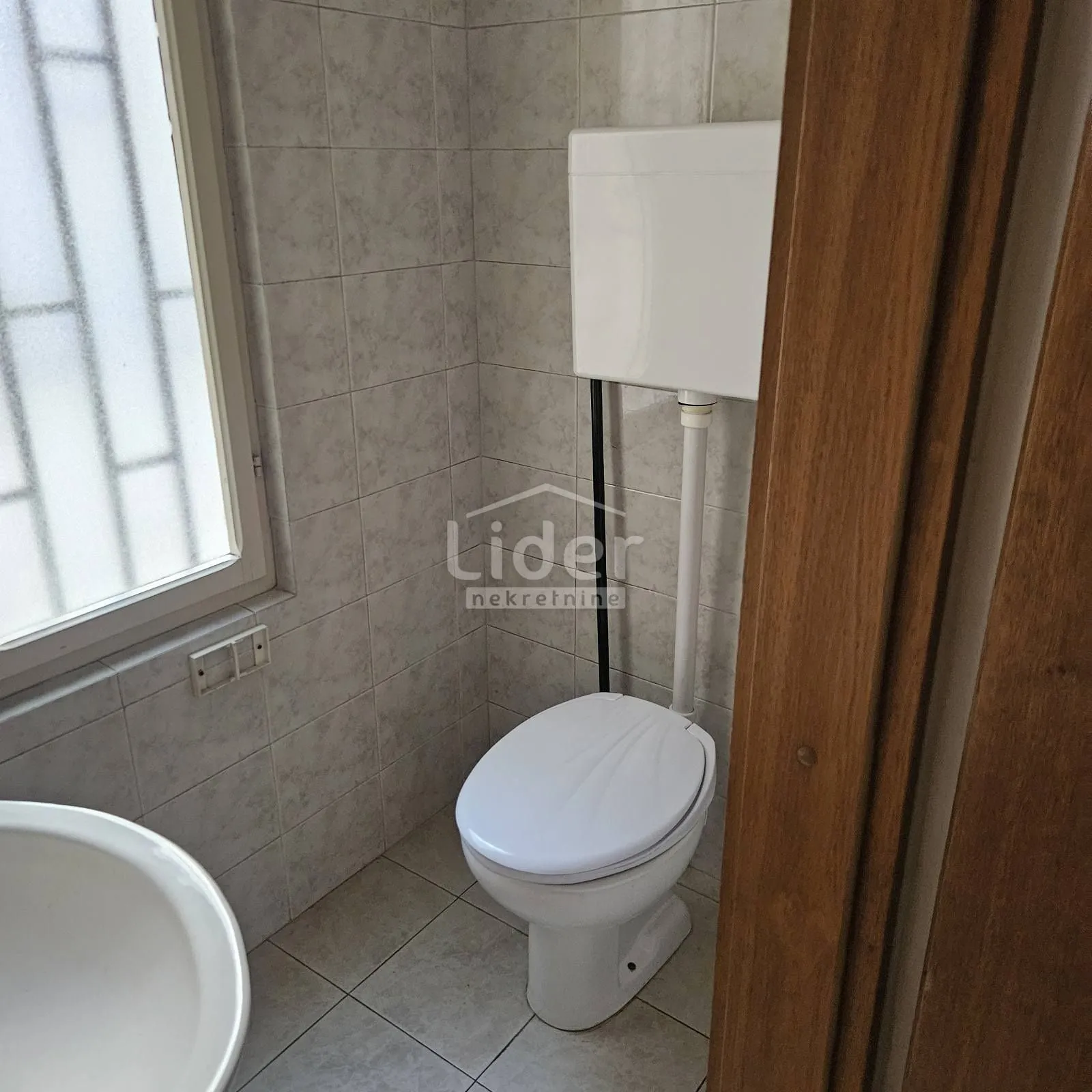 poslovni prostor centar, 34m2 - slika 3