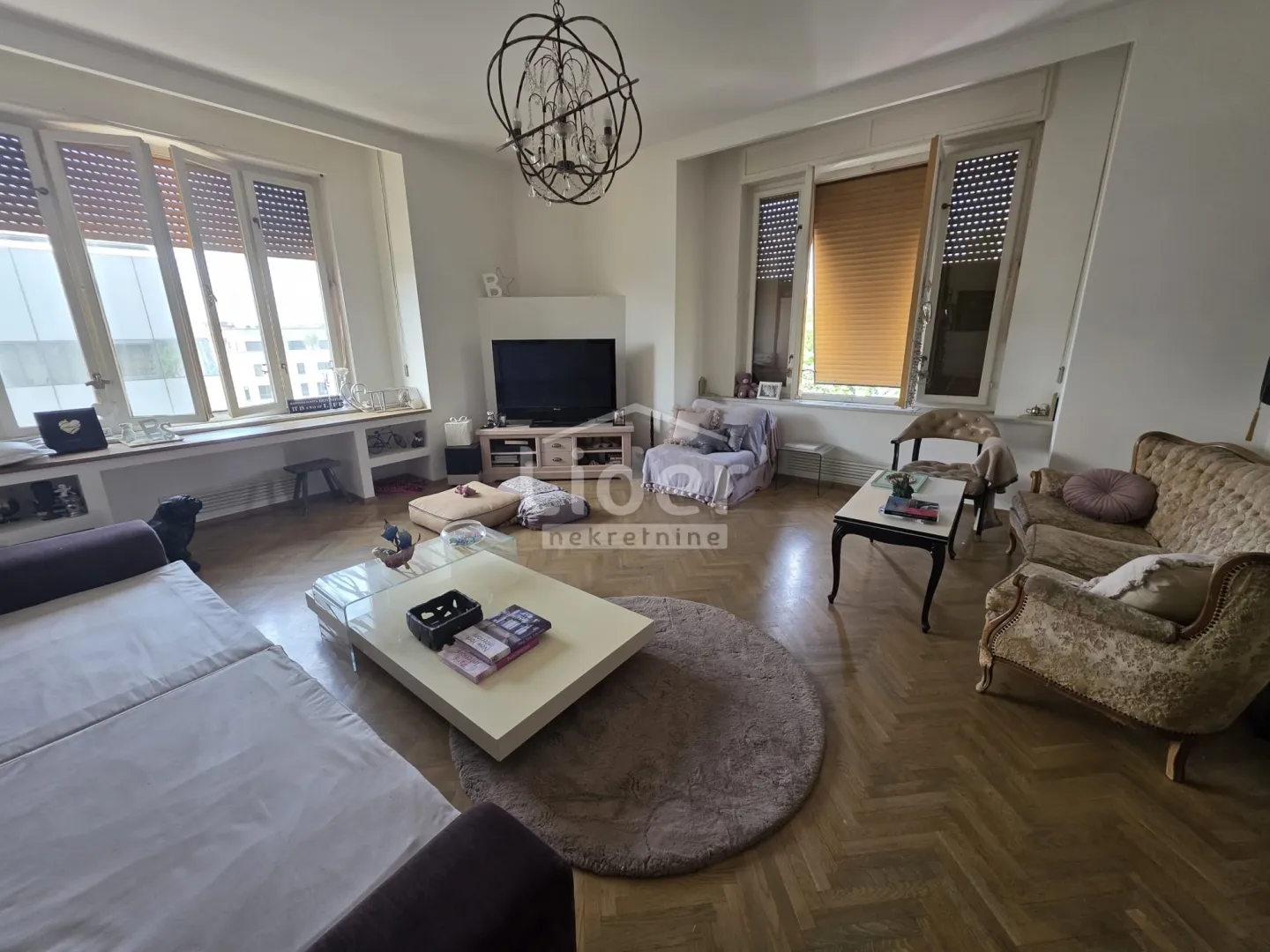centar, 200m2, 4s+db, dizajnerski građanski stan - slika 2