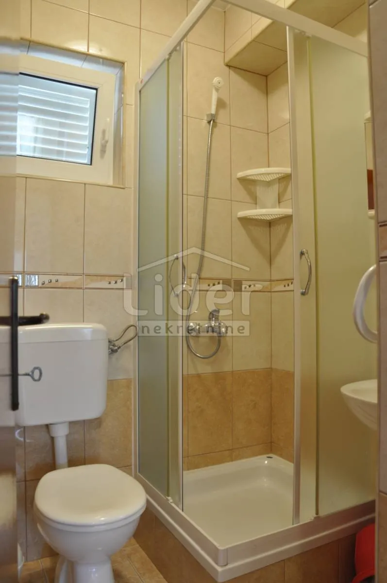 lopar, san marino, apartmanska kuća s restoranom - slika 25