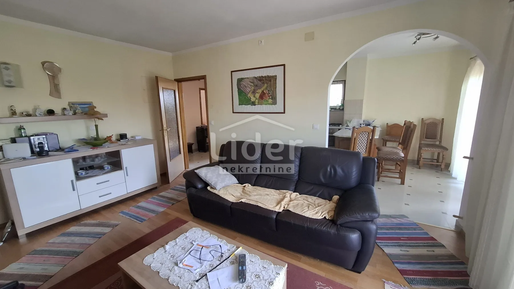 viškovo-kuća 220m2,garaža - slika 3