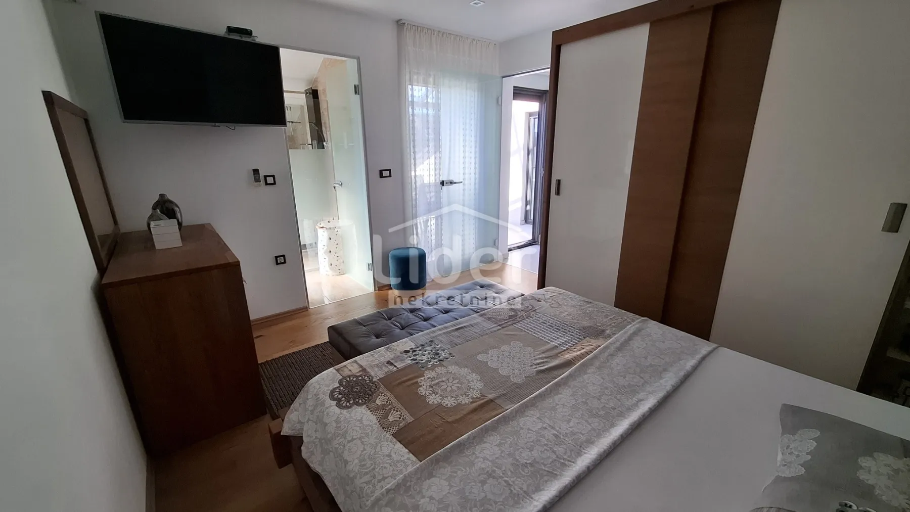 vila s vanjskim i unutarnjim bazenom,saunom ,crikvenica - slika 20
