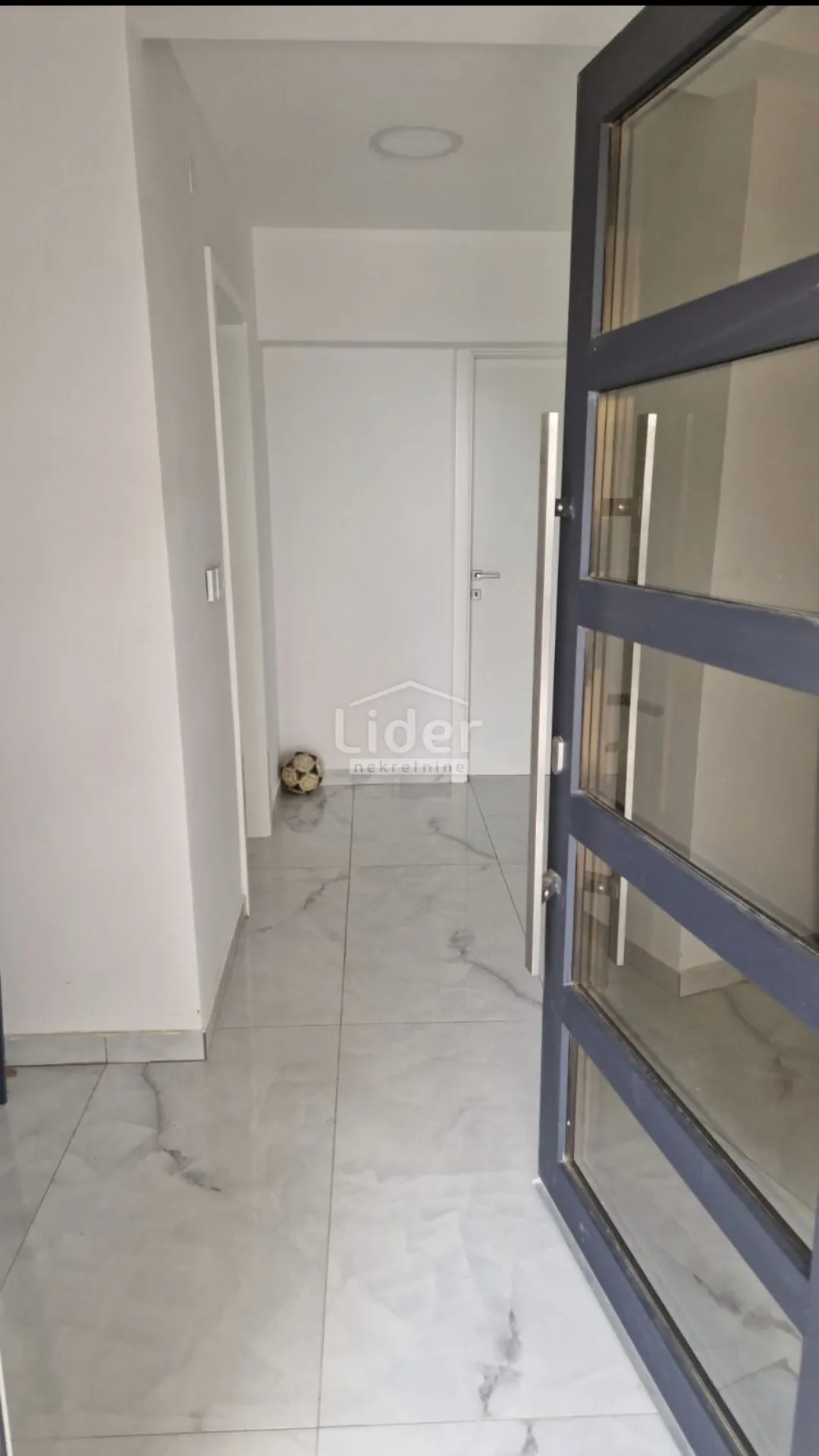 apartman u banjolu, novogradnja - slika 9