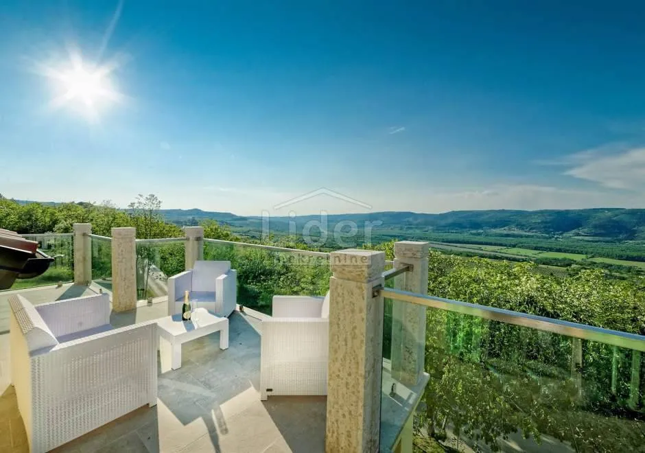 motovun villa na osami sa bajkovitim pogledom! - slika 1