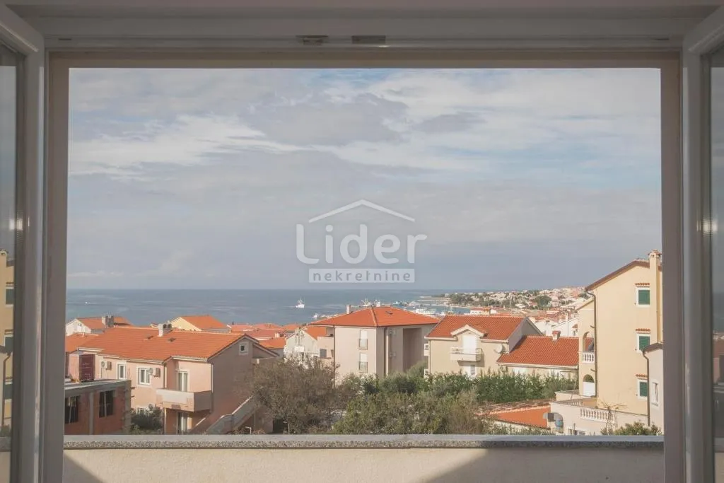 Penthouse 94,94m2, NOVALJA