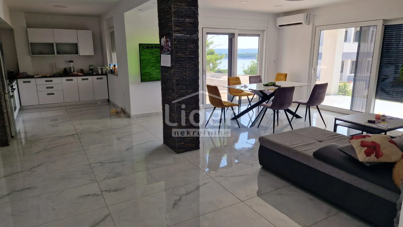 apartman u banjolu, novogradnja - slika 2