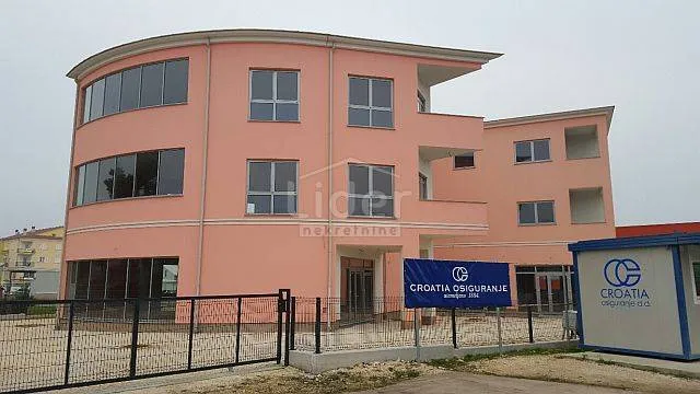 rovinj kuća p+2 1260 m2 na 1650 m2 parcele - slika 2