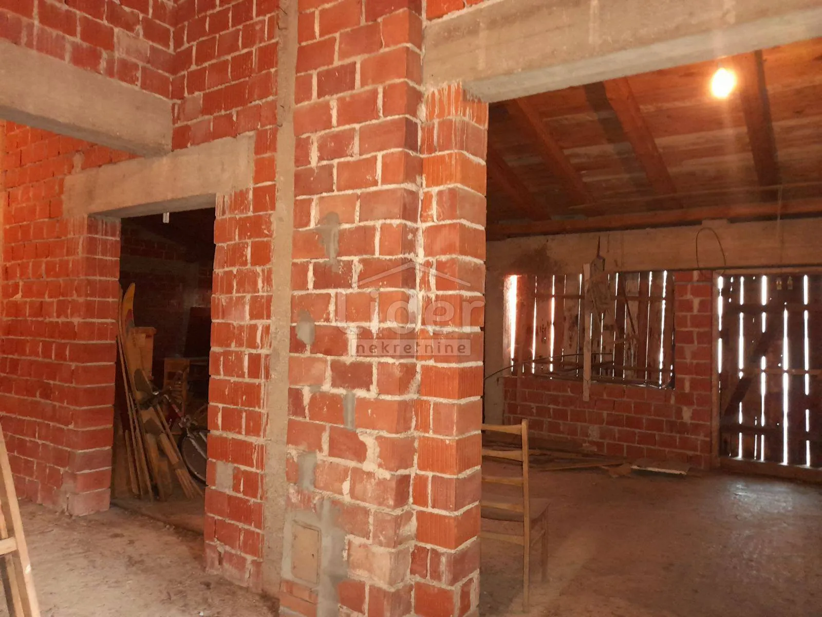 stan 137.40m2 u dramlju, rohbau - slika 8